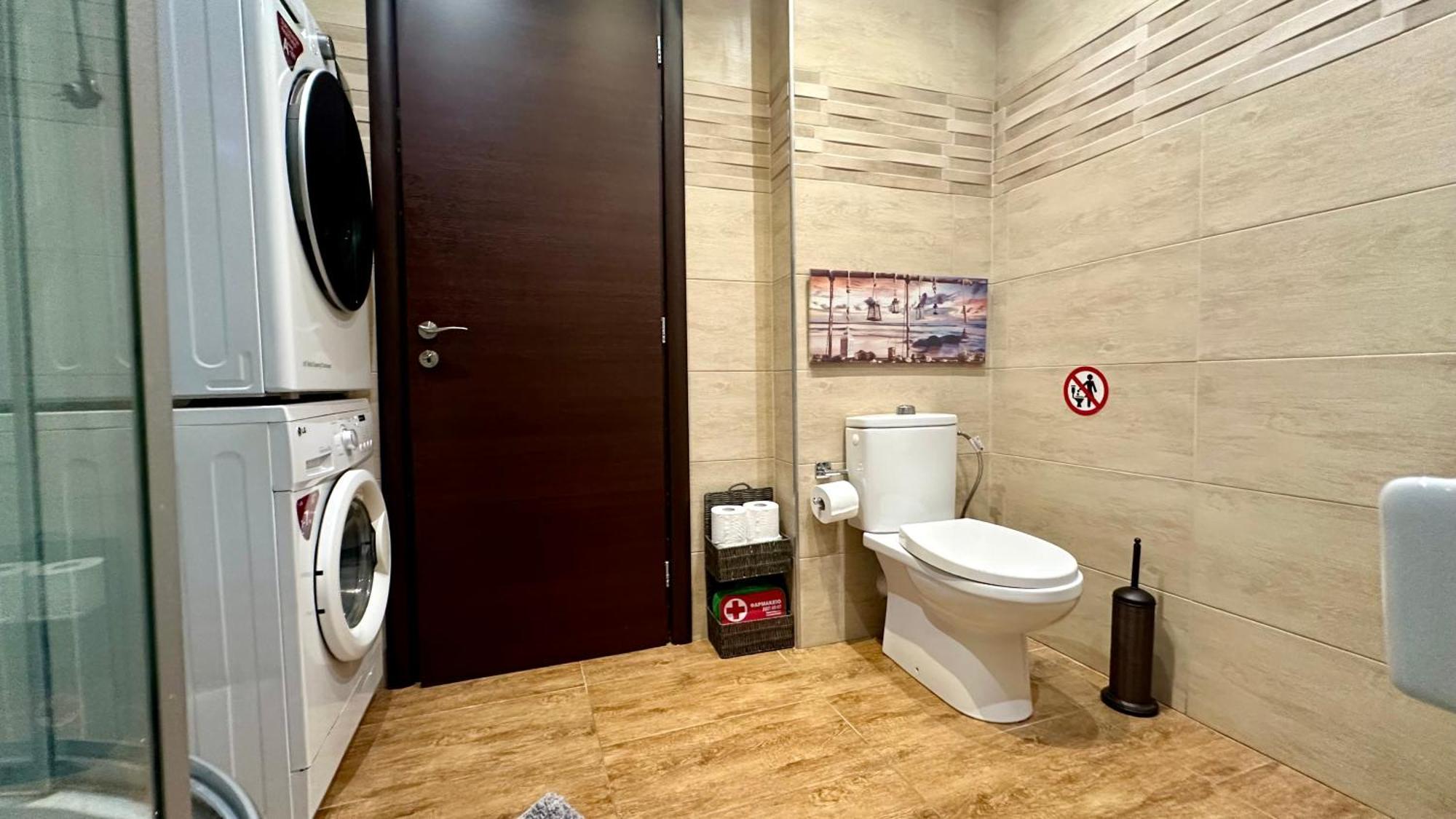 Luxury With Sauna And Free Parking Near Acropolis Athens Exterior photo